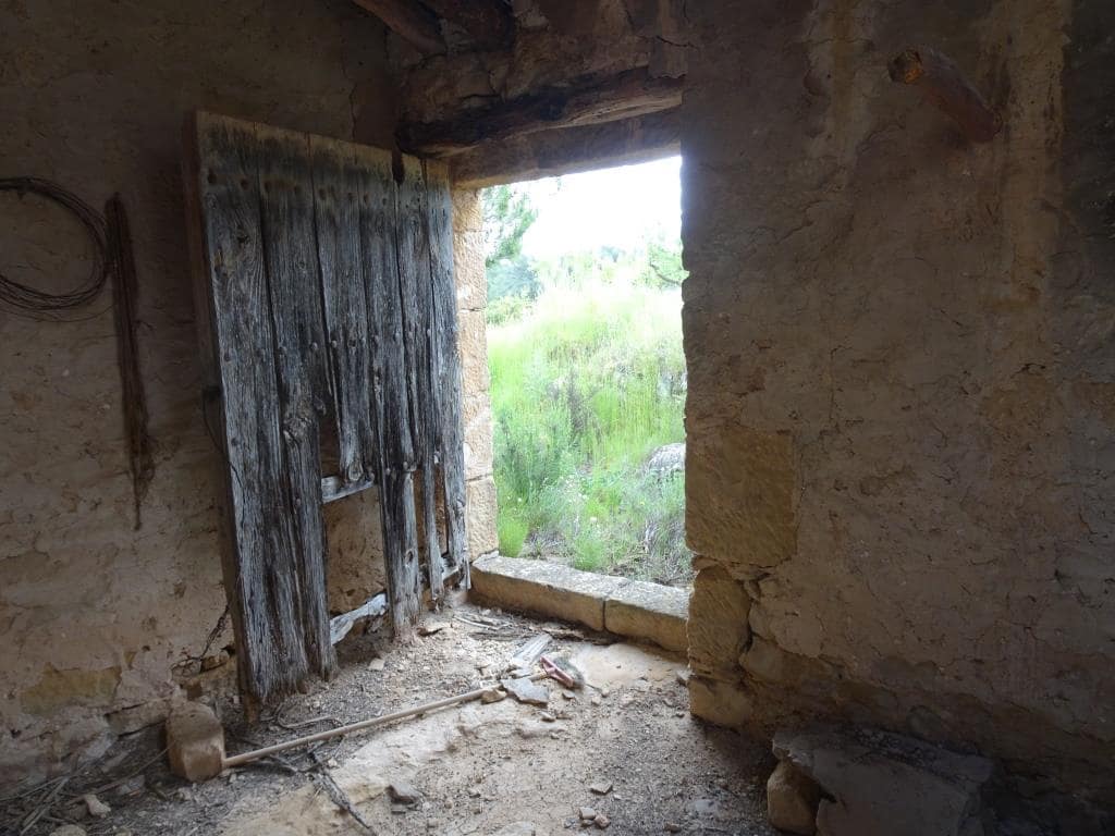Finca/Country House for sale in Batea - € 18,000 (Ref: 9958432)