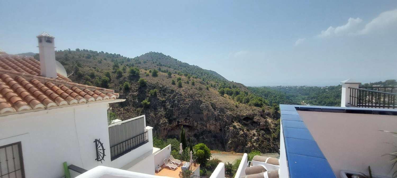 3 bedroom Villa for sale in Frigiliana with pool - € 950,000 (Ref: 10020128)
