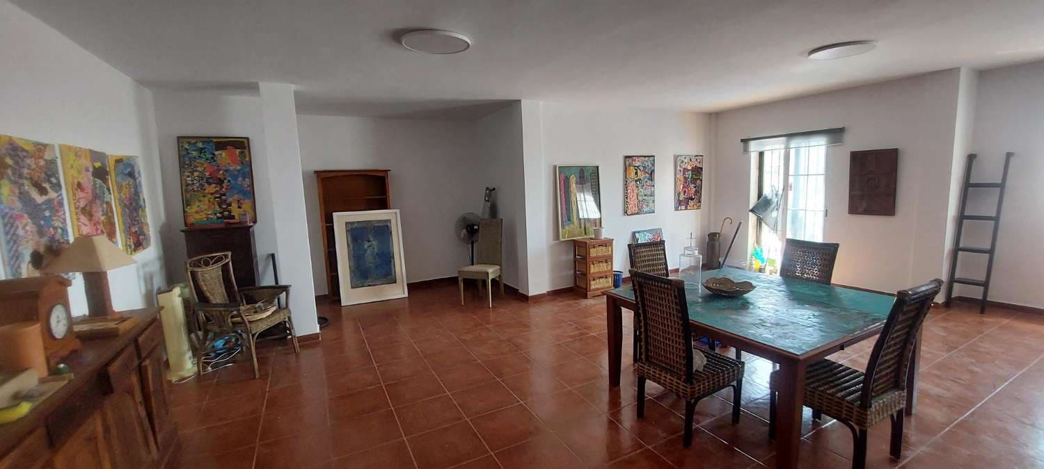3 bedroom Villa for sale in Frigiliana with pool - € 950,000 (Ref: 10020128)