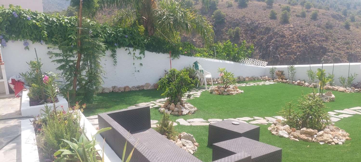 3 bedroom Villa for sale in Frigiliana with pool - € 950,000 (Ref: 10020128)