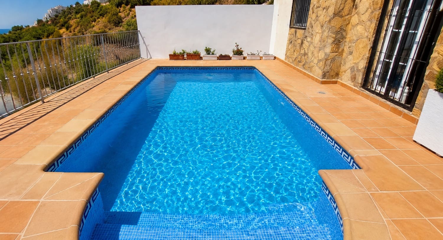 3 bedroom Villa for sale in Frigiliana with pool - € 950,000 (Ref: 10020128)