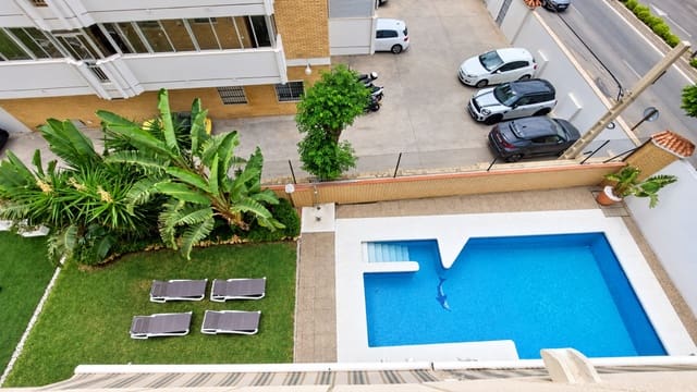 Apartamento de 2 habitaciones en Las Gaviotas  - Carvajal, Fuengirola en venta con piscina - 350.000 € (Ref: 10057966)