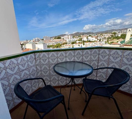 3 soverom Rekkehus til salgs i Nerja med svømmebasseng garasje - € 399 000 (Ref: 10141664)