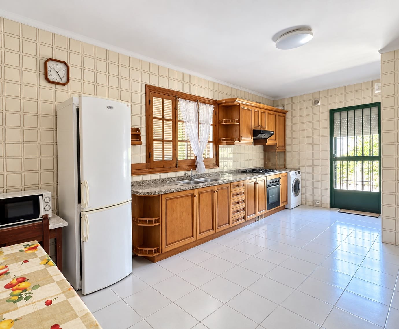 3 sypialnia Willa na sprzedaż w Benajarafe z garażem - 980 000 € (Ref: 10148293)