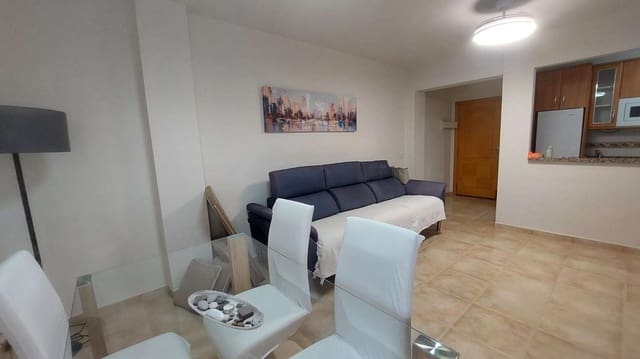 2 bedroom Beach Apartment for rent in Torrox with pool - € 850 (Ref: 10166084)