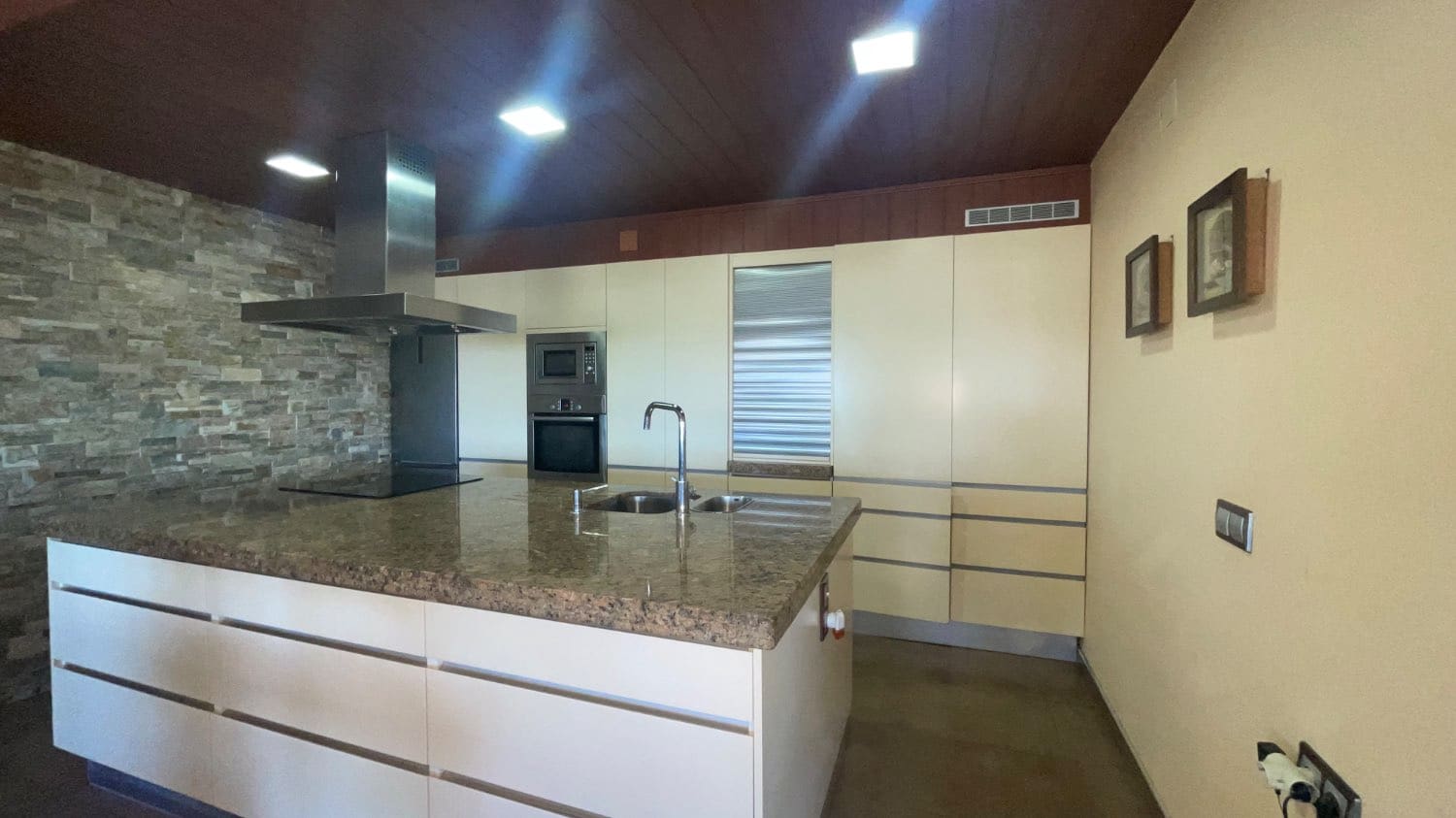 3 soverom Leilighet til salgs i Torrox-Costa med svømmebasseng - € 850 000 (Ref: 10179963)