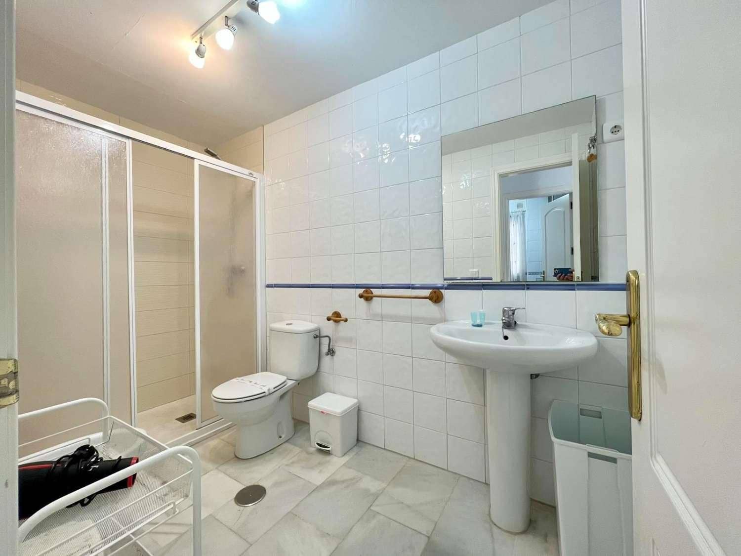 2 bedroom Apartment for sale in Burriana, Nerja with pool € 265,000