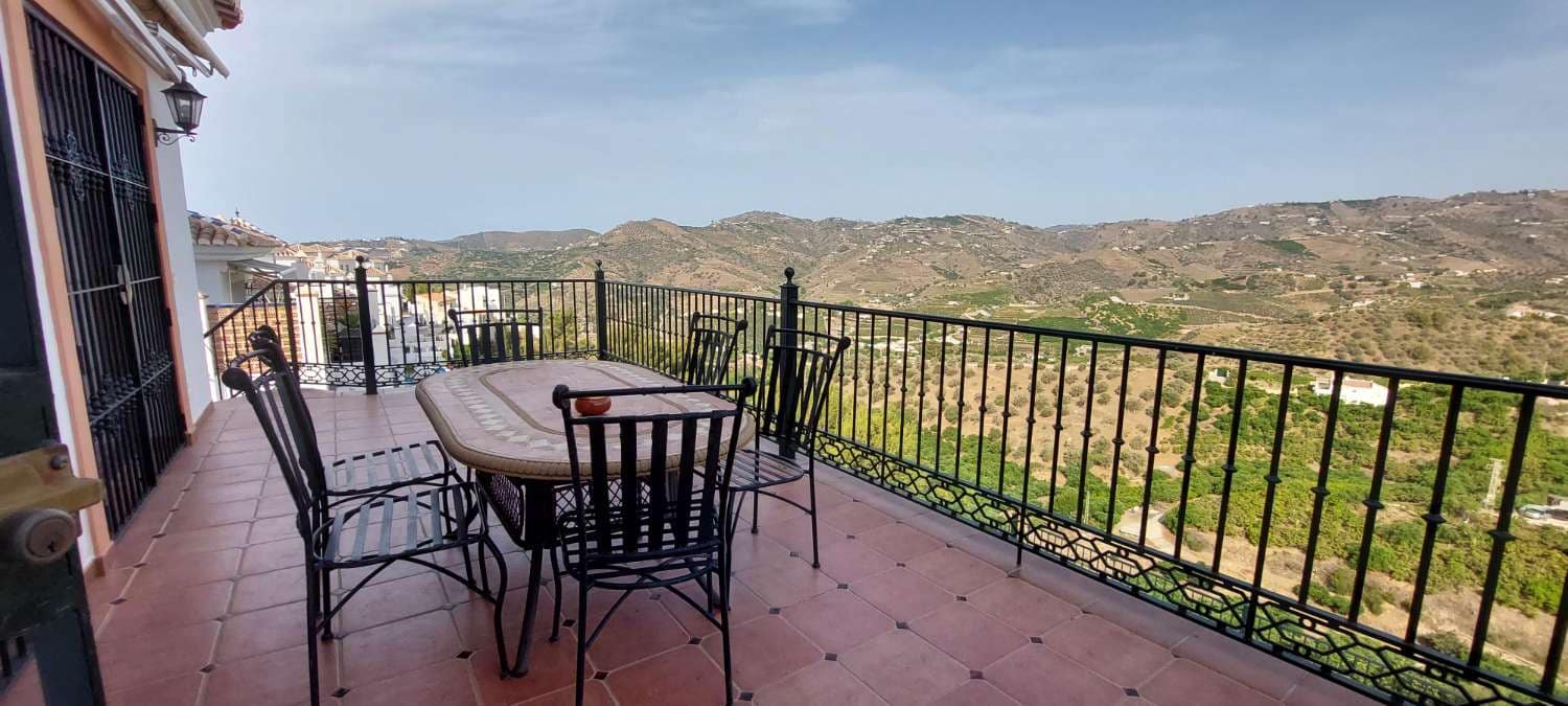 4 sovrum Villa till salu i Frigiliana med pool - 845 000 € (Ref: 8708062)