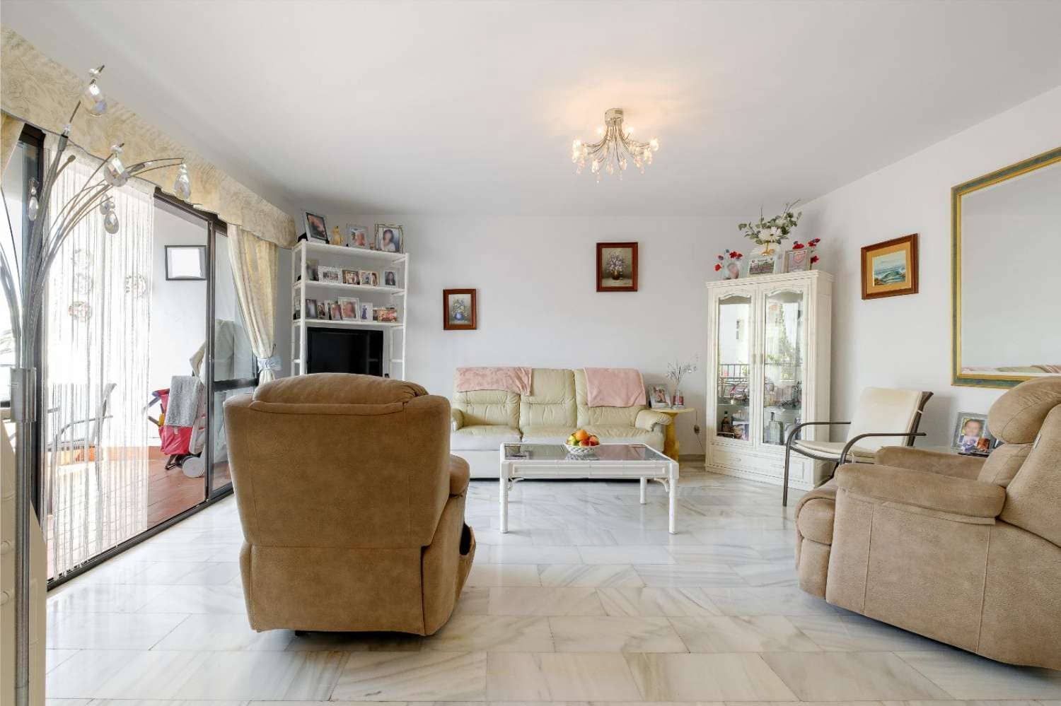 2 bedroom Apartment for sale in Nerja with pool - € 499,000 (Ref: 9062377)