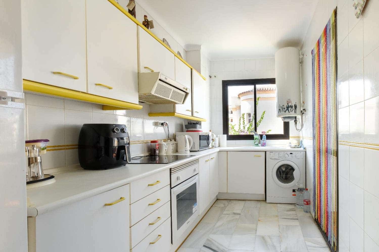 2 bedroom Apartment for sale in Nerja with pool - € 499,000 (Ref: 9062377)