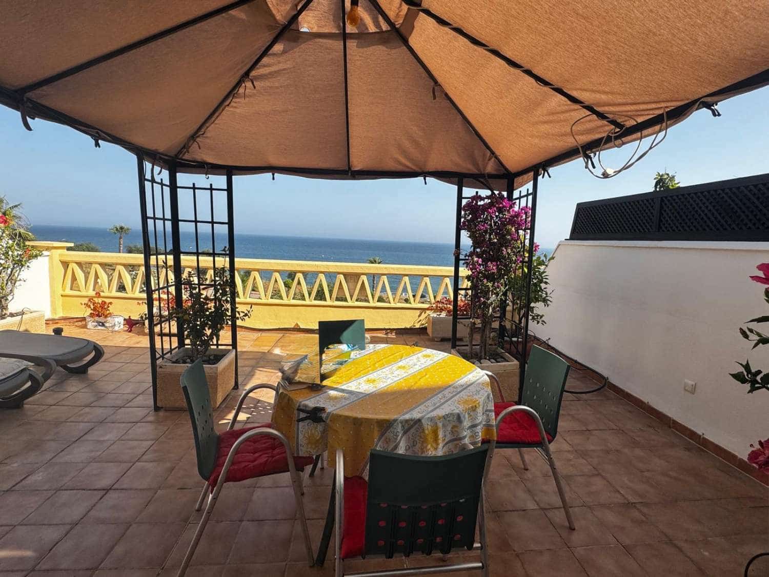 4 sovrum Radhus till salu i Torrox med pool - 490 000 € (Ref: 9185441)