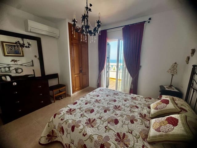 4 sovrum Radhus till salu i Torrox med pool - 490 000 € (Ref: 9185441)