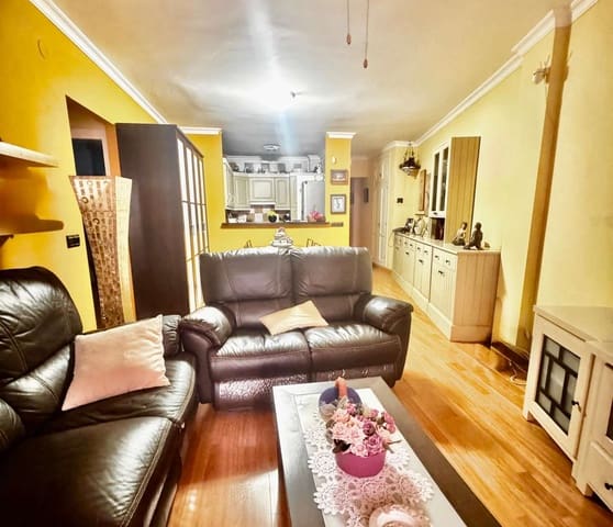 3 sovrum Lägenhet till salu i Centro Internacional, Torrox med pool - 279 900 € (Ref: 9202475)