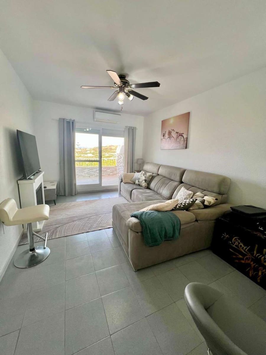 2 soveværelse Lejlighed til salg i Torrox med swimmingpool - € 215.000 (Ref: 9219986)