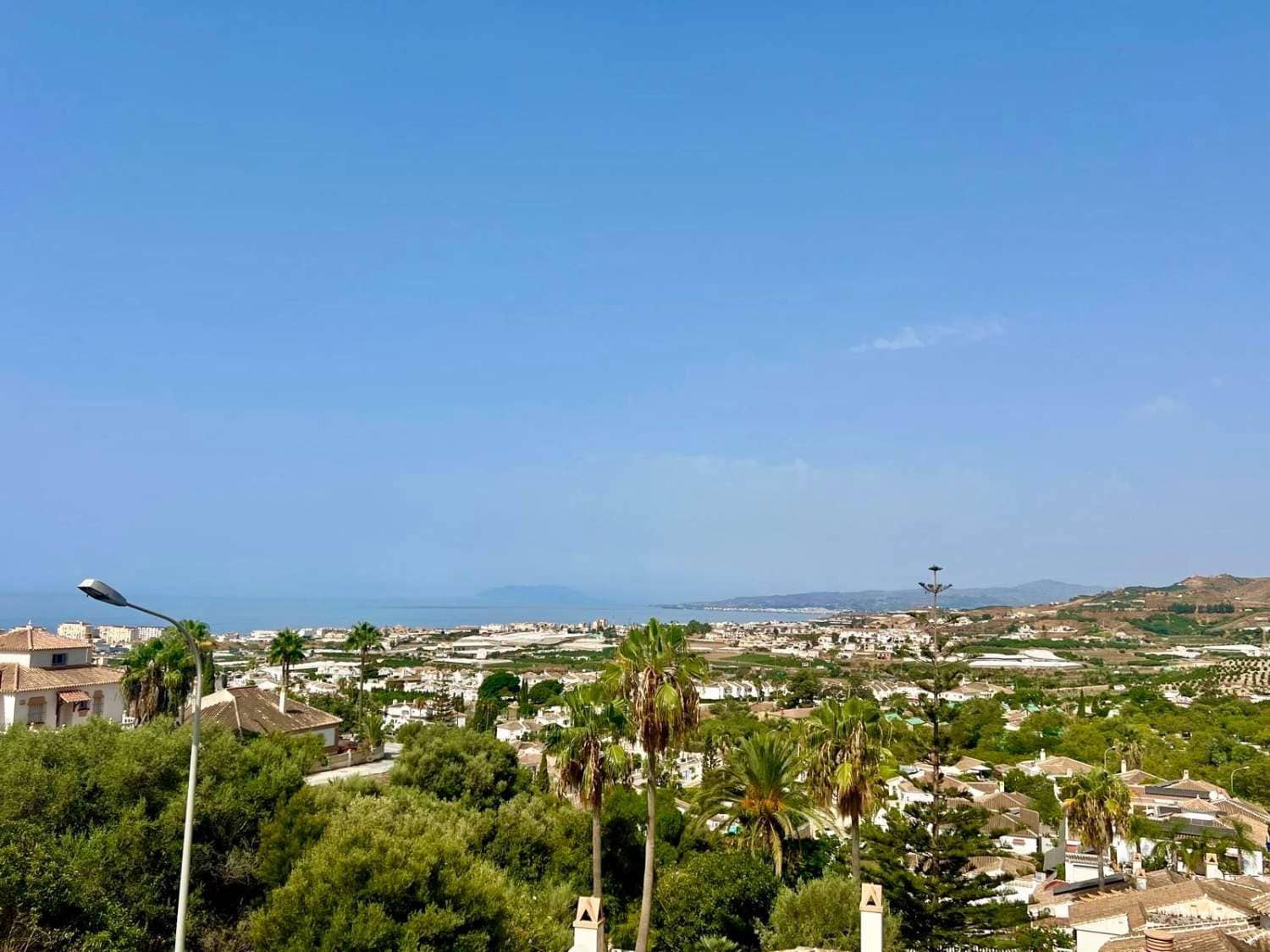 2 soveværelse Lejlighed til salg i Torrox med swimmingpool - € 215.000 (Ref: 9219986)