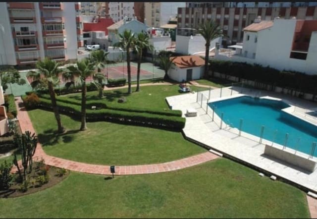 Studio te koop in Torre del Mar, Vélez-Málaga met zwembad - € 165.000 (Ref: 9296651)