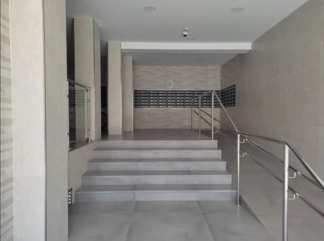 Studio te koop in Torre del Mar, Vélez-Málaga met zwembad - € 165.000 (Ref: 9296651)