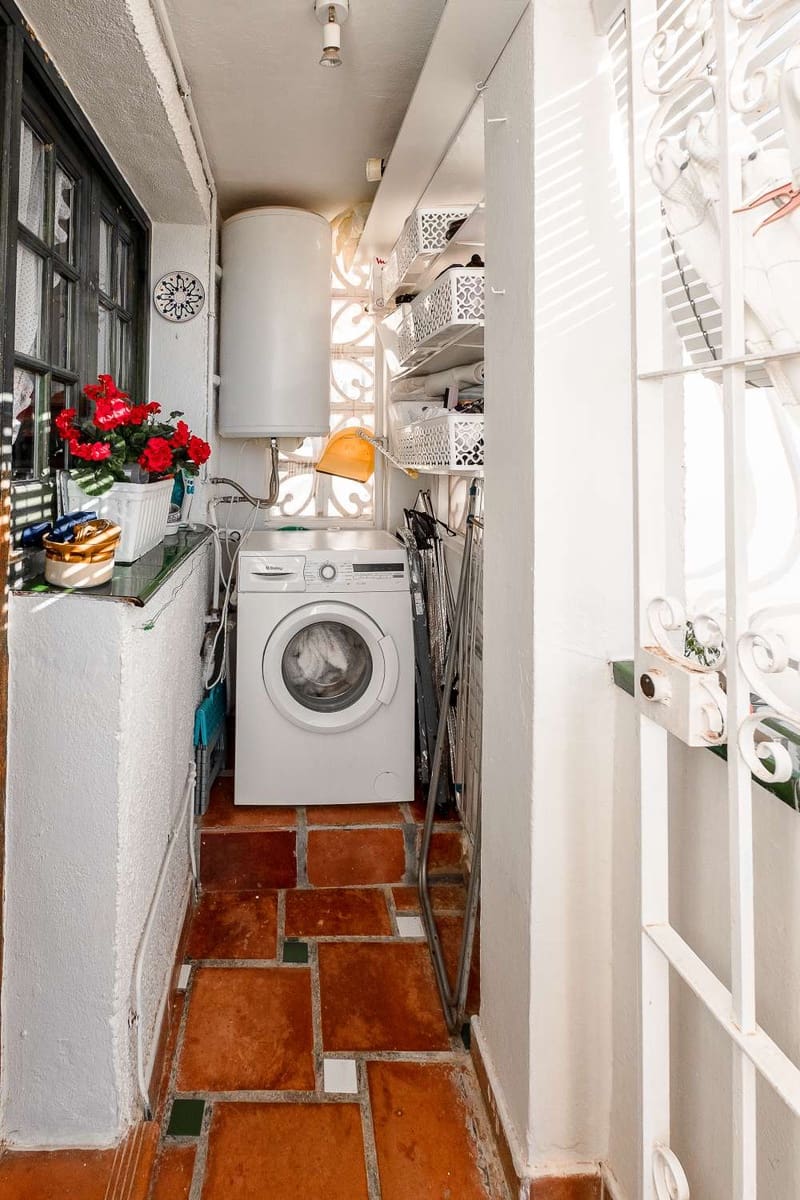 5 sypialnia Dom na sprzedaż w Nerja - 499 000 € (Ref: 9296652)