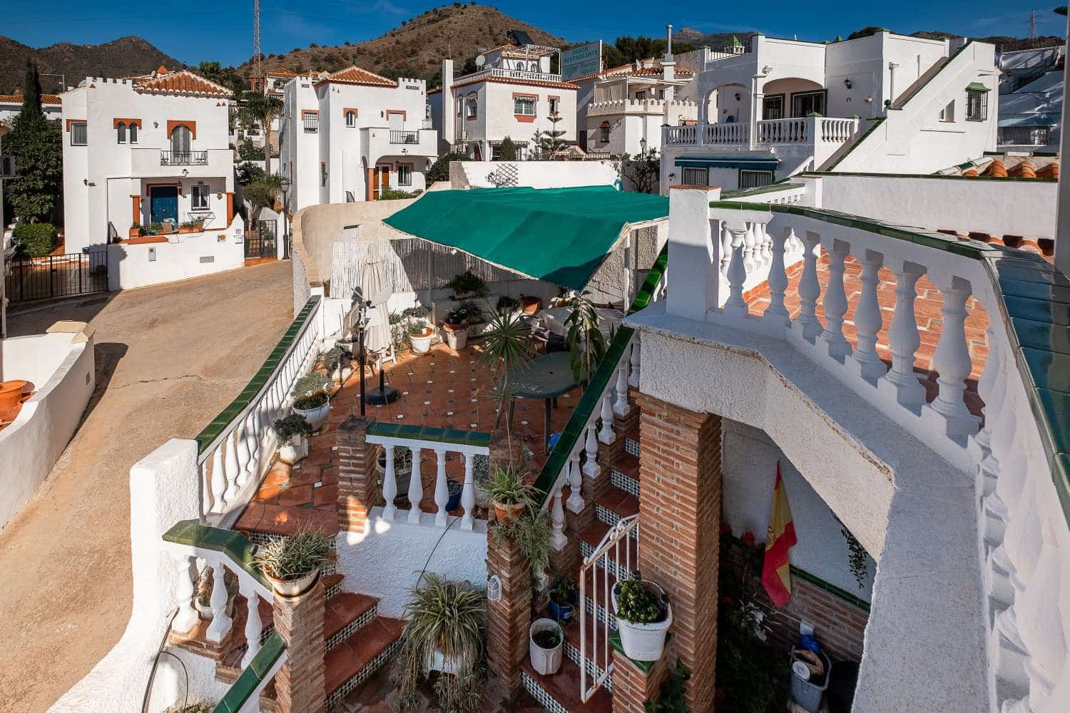 5 sypialnia Dom na sprzedaż w Nerja - 499 000 € (Ref: 9296652)