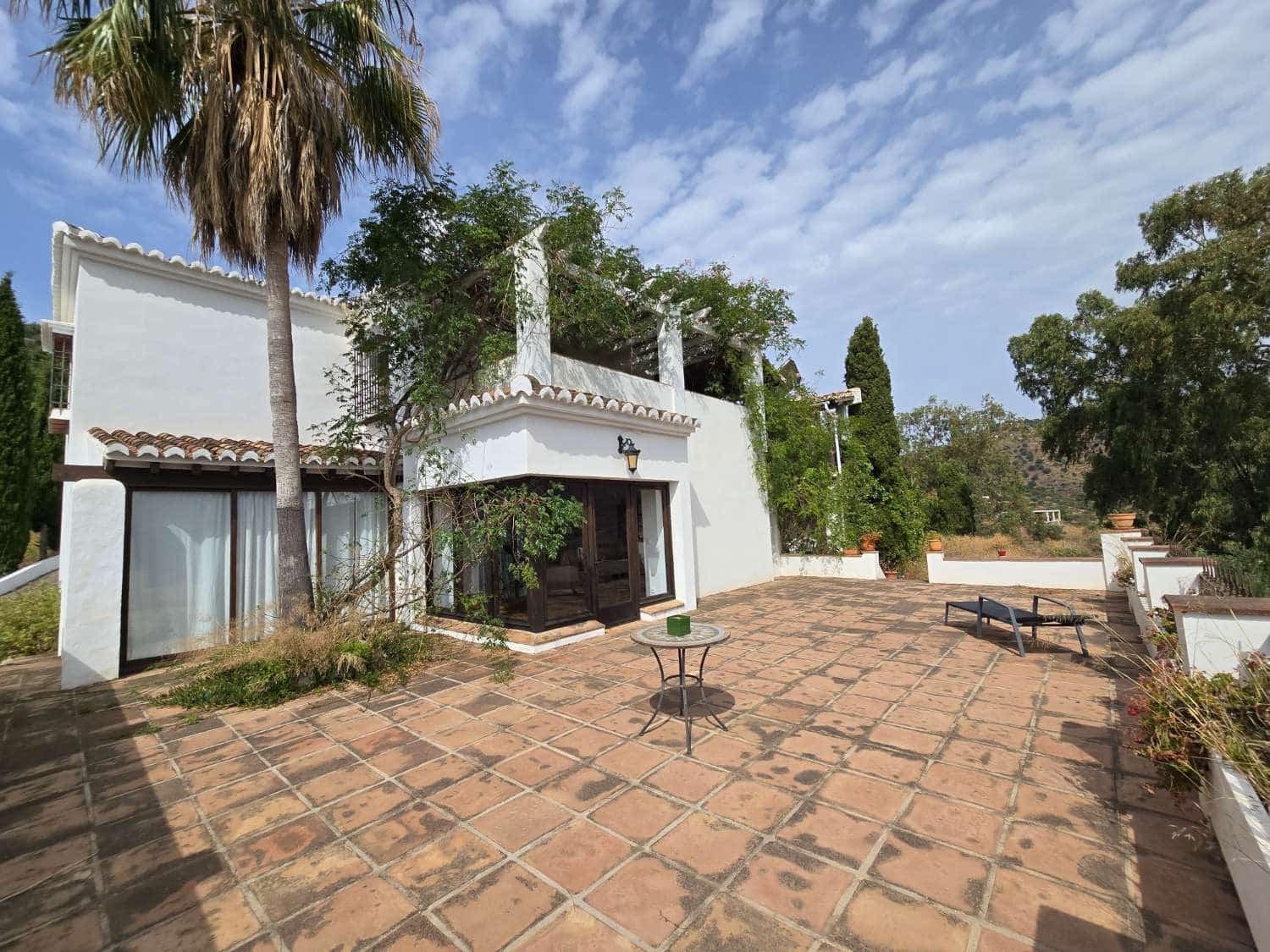 7 soveværelse Byhus til salg i Torrox med swimmingpool - € 880.000 (Ref: 9296653)