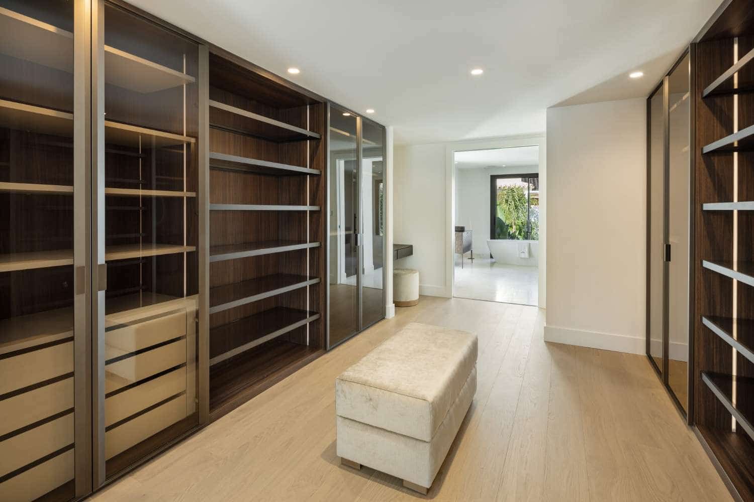 5 soveværelse Villa til salg i Nueva Andalucia med swimmingpool - € 6.250.000 (Ref: 9296657)