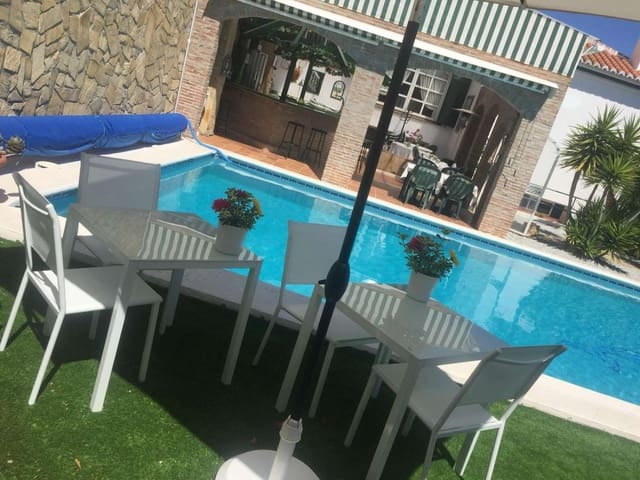 8 camera da letto Villa in vendita in Torrox con piscina - 999.000 € (Rif: 9296660)