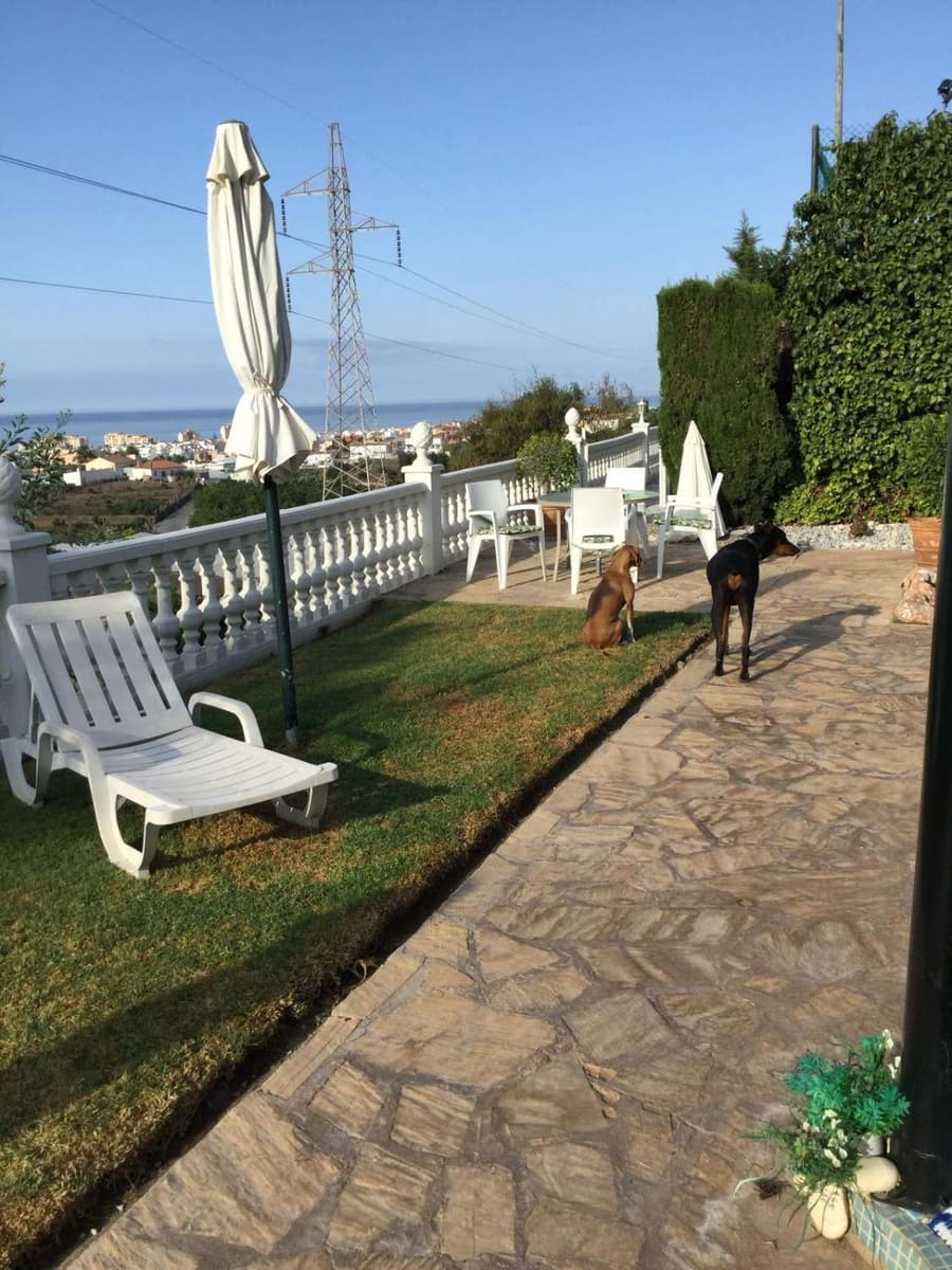 8 makuuhuone Huvila myytävänä paikassa Torrox mukana uima-altaan - 999 000 € (Ref: 9296660)