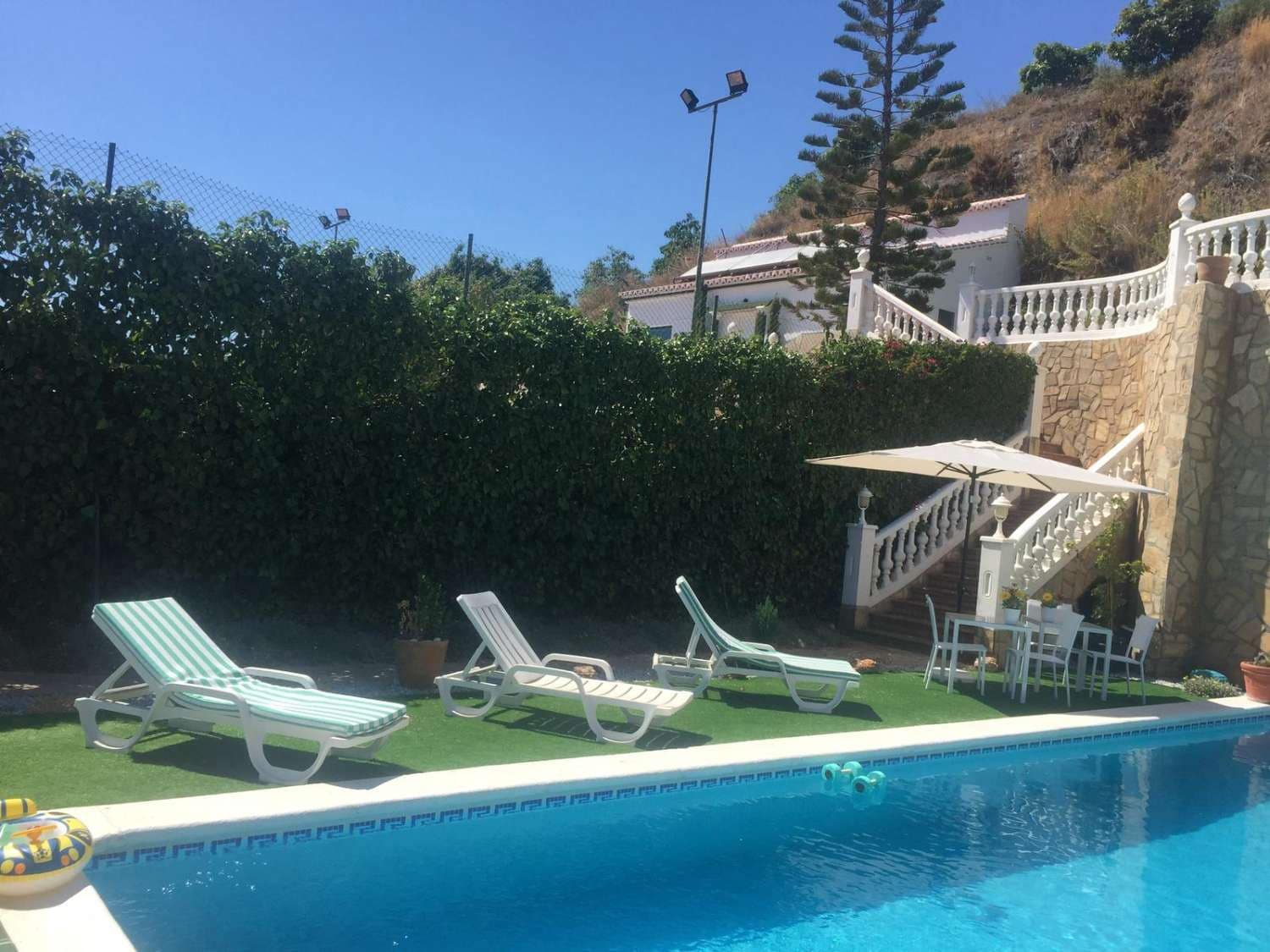 8 makuuhuone Huvila myytävänä paikassa Torrox mukana uima-altaan - 999 000 € (Ref: 9296660)