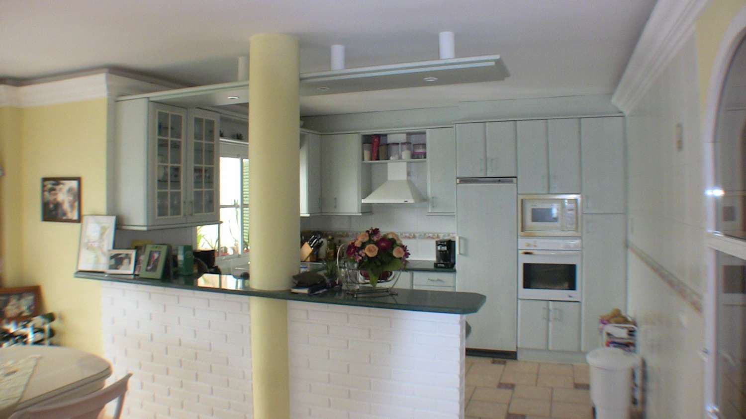 8 makuuhuone Huvila myytävänä paikassa Torrox mukana uima-altaan - 999 000 € (Ref: 9296660)