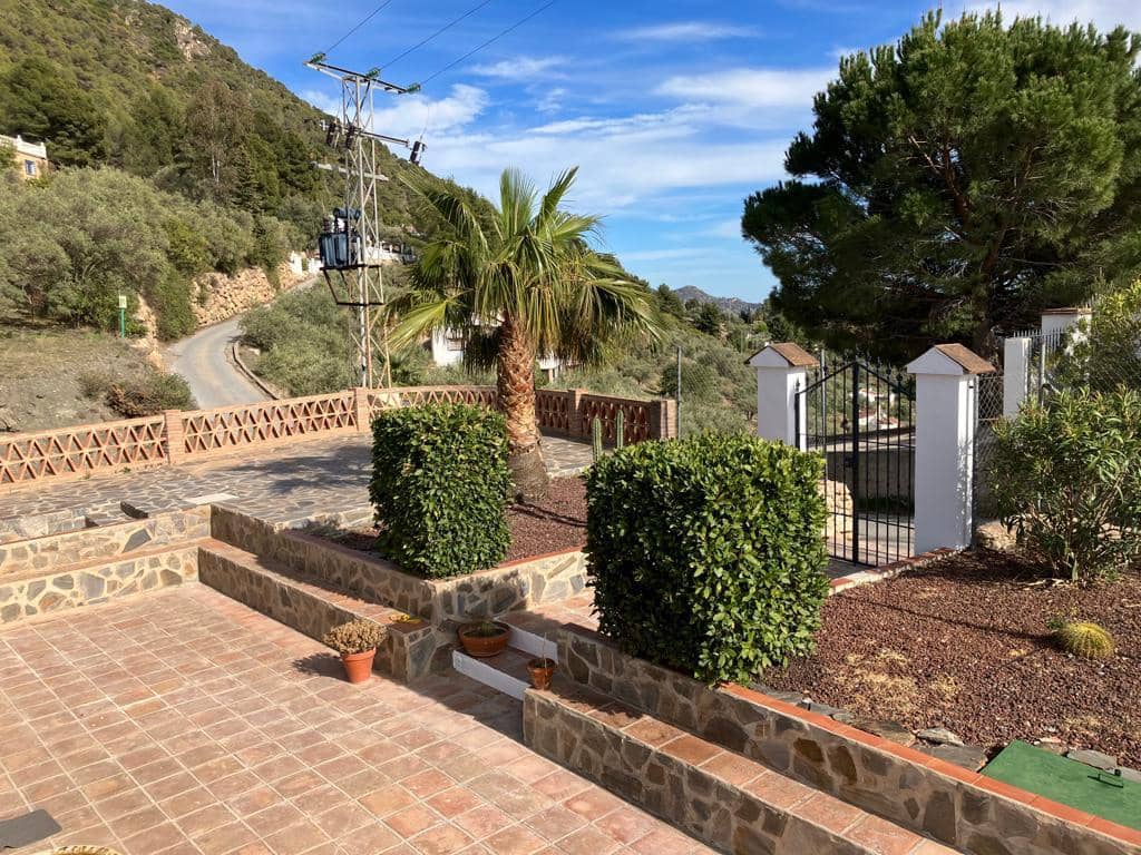 2 bedroom Finca/Country House for sale in Frigiliana with pool - € 520,000 (Ref: 9296662)