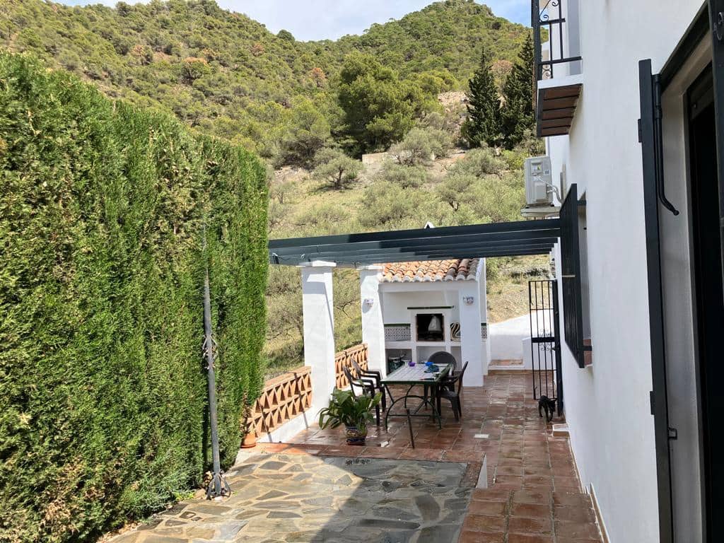 2 bedroom Finca/Country House for sale in Frigiliana with pool - € 520,000 (Ref: 9296662)