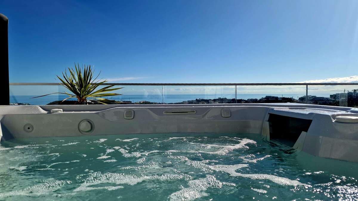 2 sovrum Takvåning till salu i Mijas med pool - 795 000 € (Ref: 9296664)