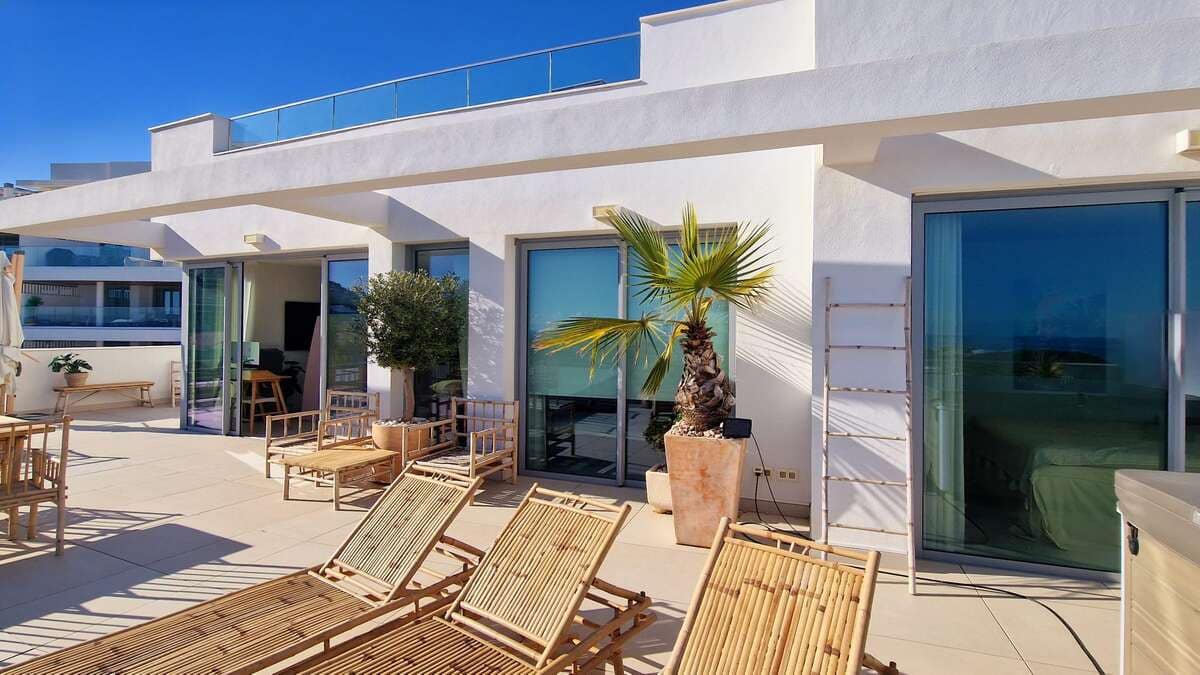 2 sovrum Takvåning till salu i Mijas med pool - 795 000 € (Ref: 9296664)