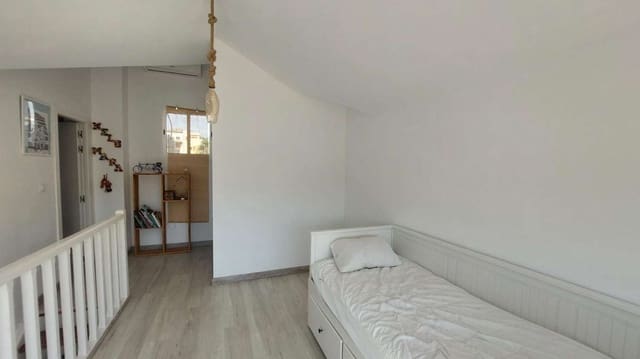 3 soveværelse Penthouse til salg i Torrox med swimmingpool - € 295.000 (Ref: 9310483)