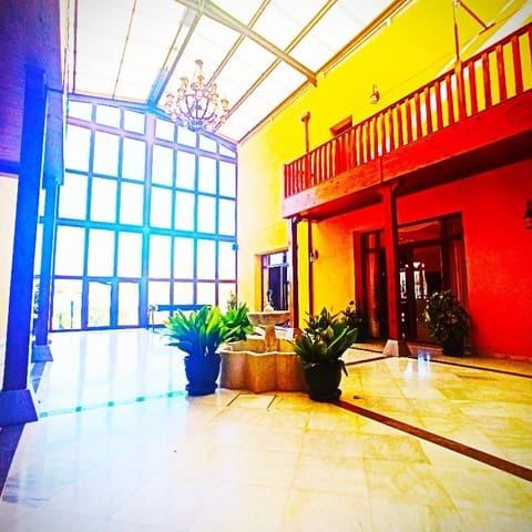 9 sovrum Villa till salu i Centro, Granada stad med pool - 1 800 000 € (Ref: 9310484)