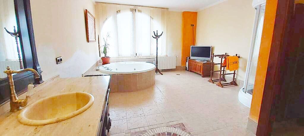 9 chambre Villa/Maison à vendre à Grenade ville avec piscine - 1 800 000 € (Ref: 9310484)