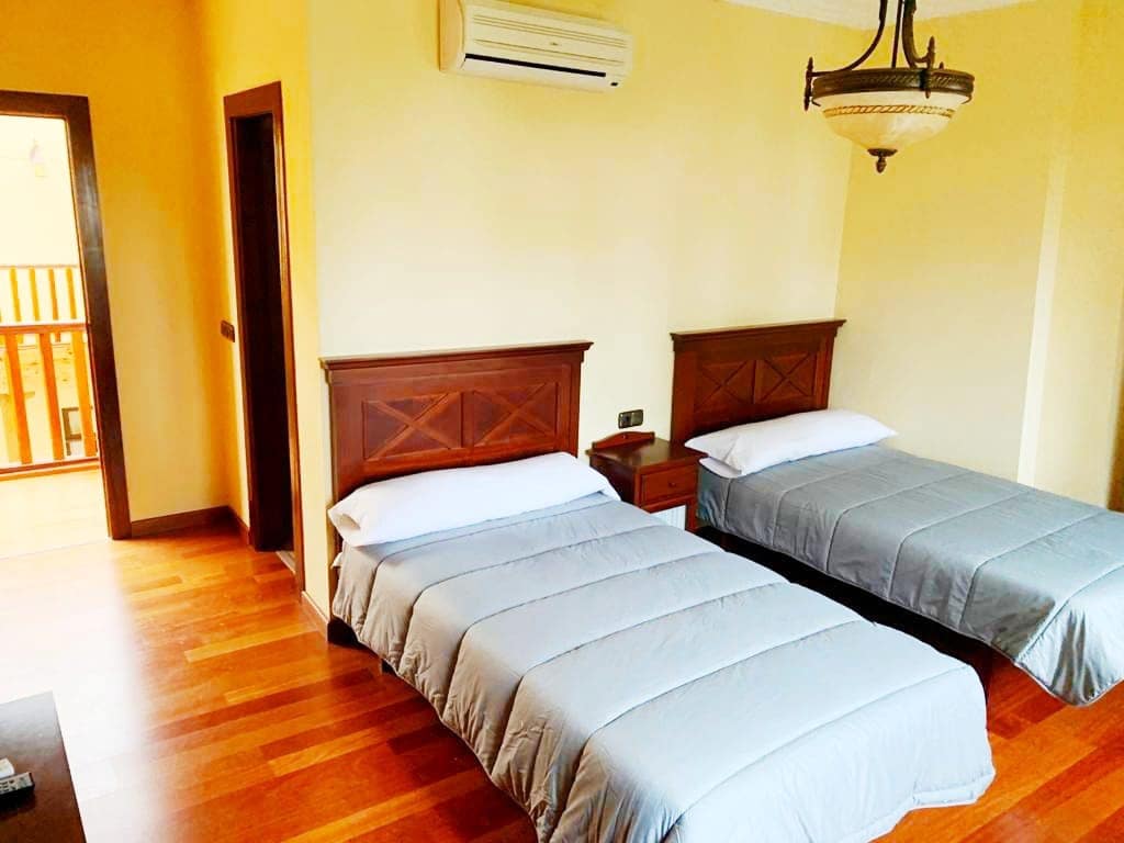 9 chambre Villa/Maison à vendre à Grenade ville avec piscine - 1 800 000 € (Ref: 9310484)