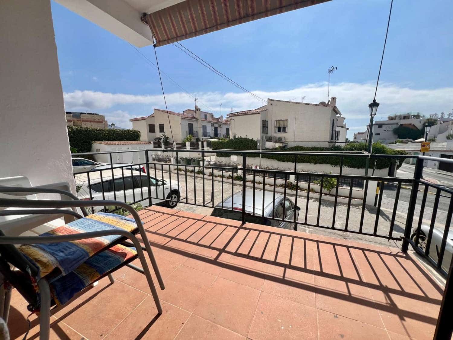2 soveværelse Strandlejlighed til salg i Nerja med swimmingpool - € 279.000 (Ref: 9361953)