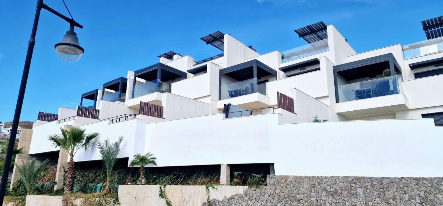 2 slaapkamer Villa te koop in Torrox - € 629.000 (Ref: 9455865)