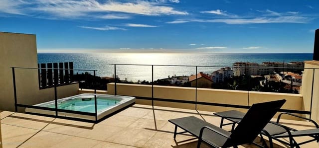 2 slaapkamer Villa te koop in Torrox - € 629.000 (Ref: 9455865)