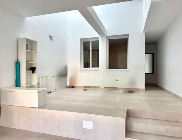 Adosado de 3 habitaciones en Nerja en venta - 329.000 € (Ref: 9455866)