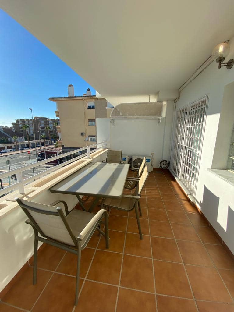 2 makuuhuone Huoneisto vuokrattavana paikassa Torrox - 850 € (Ref: 9523971)