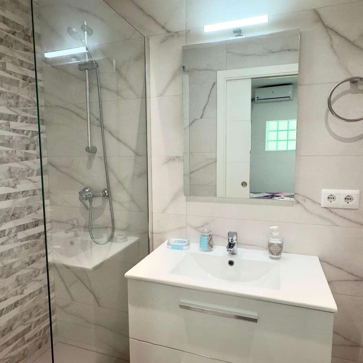 2 slaapkamer Strandappartement te koop in Nerja met zwembad - € 310.000 (Ref: 9554566)