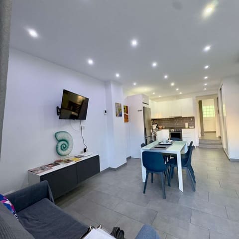 2 camera da letto Appartamento sulla Spiaggia in vendita in Nerja con piscina - 310.000 € (Rif: 9554566)