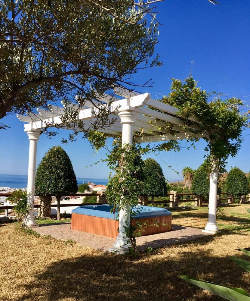 3 chambre Villa/Maison à vendre à Torrox-Costa avec piscine - 670 000 € (Ref: 9585399)