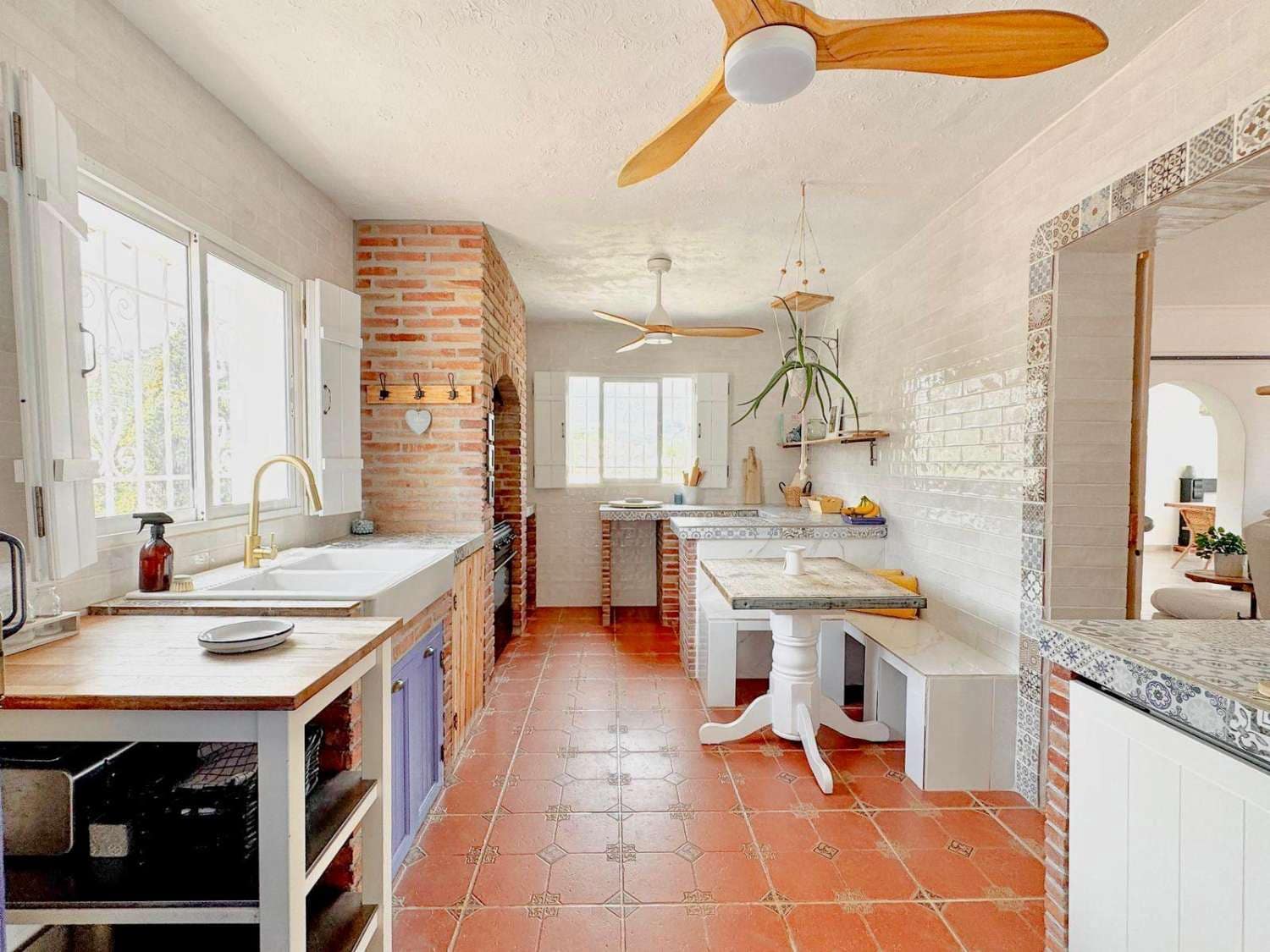 6 quarto Moradia para venda em Nerja com piscina - 1 099 000 € (Ref: 9614725)