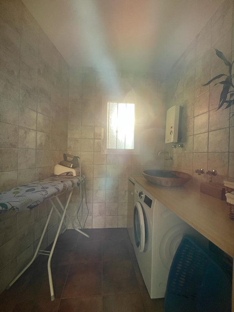 5 sovrum Semi-fristående Villa till salu i Velez-Malaga med pool garage - 437 000 € (Ref: 9614727)