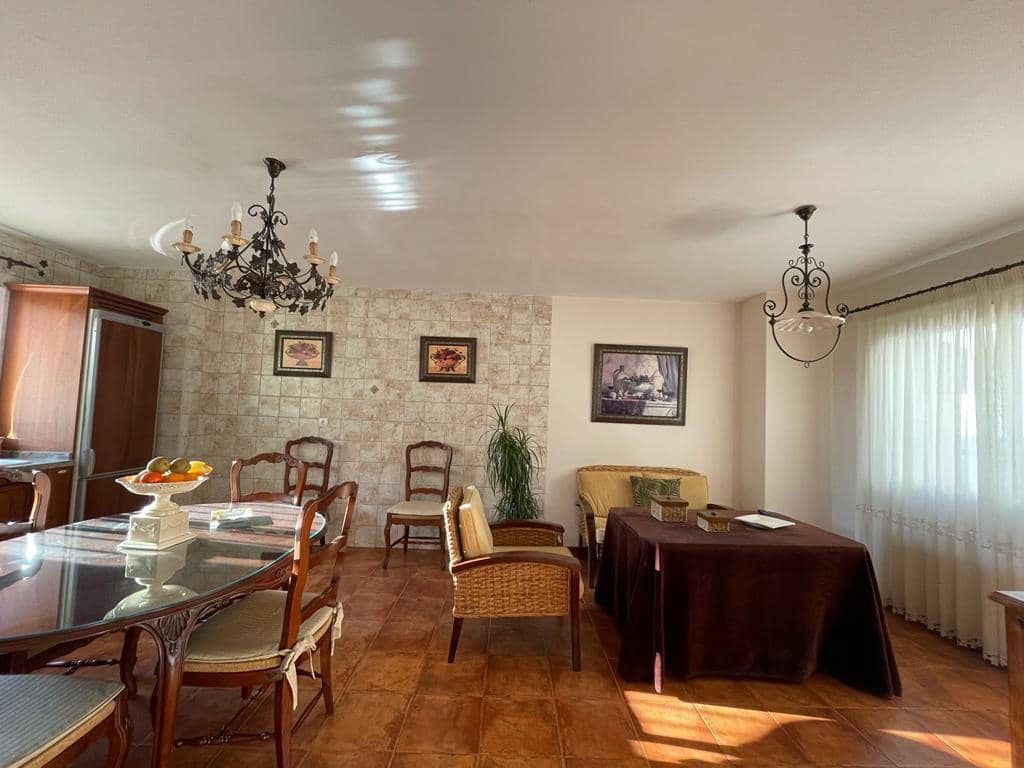 5 sovrum Semi-fristående Villa till salu i Velez-Malaga med pool garage - 437 000 € (Ref: 9614727)