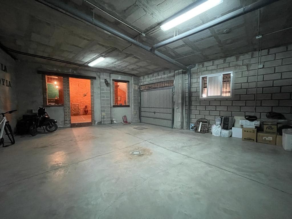 5 sovrum Semi-fristående Villa till salu i Velez-Malaga med pool garage - 437 000 € (Ref: 9614727)