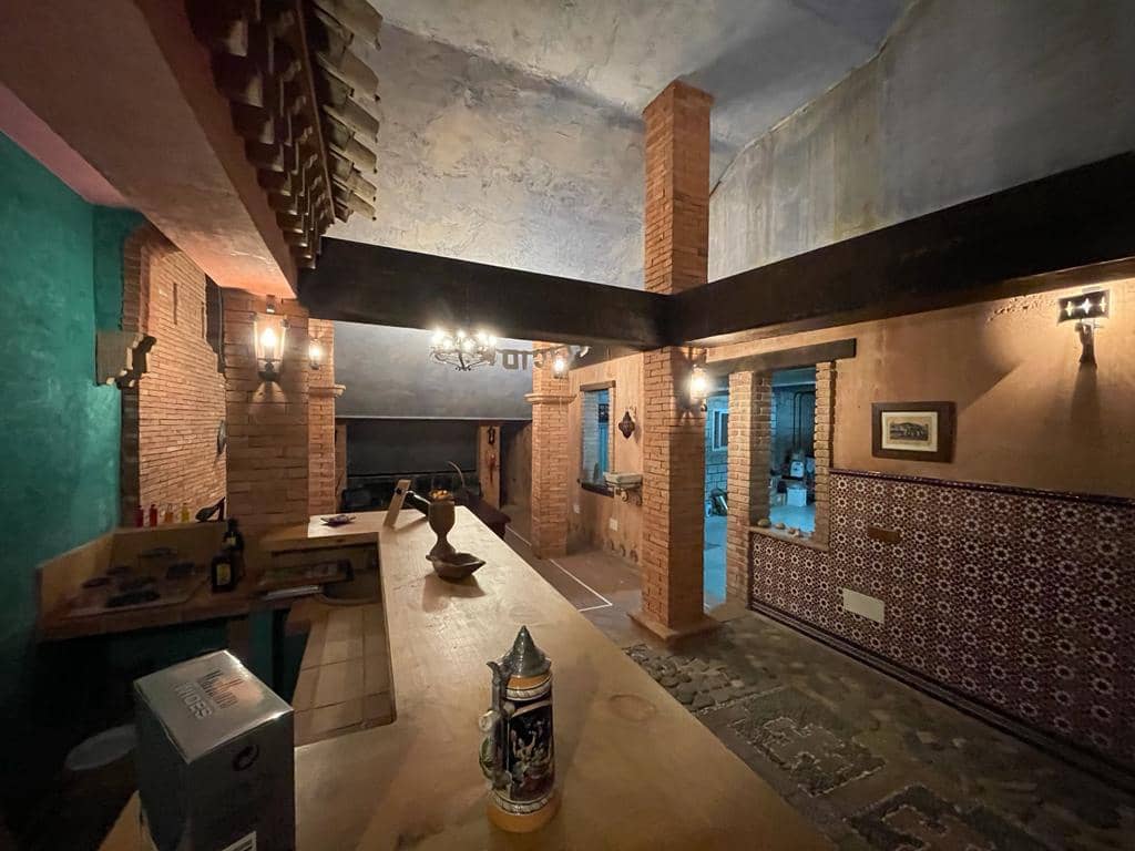 5 sovrum Semi-fristående Villa till salu i Velez-Malaga med pool garage - 437 000 € (Ref: 9614727)